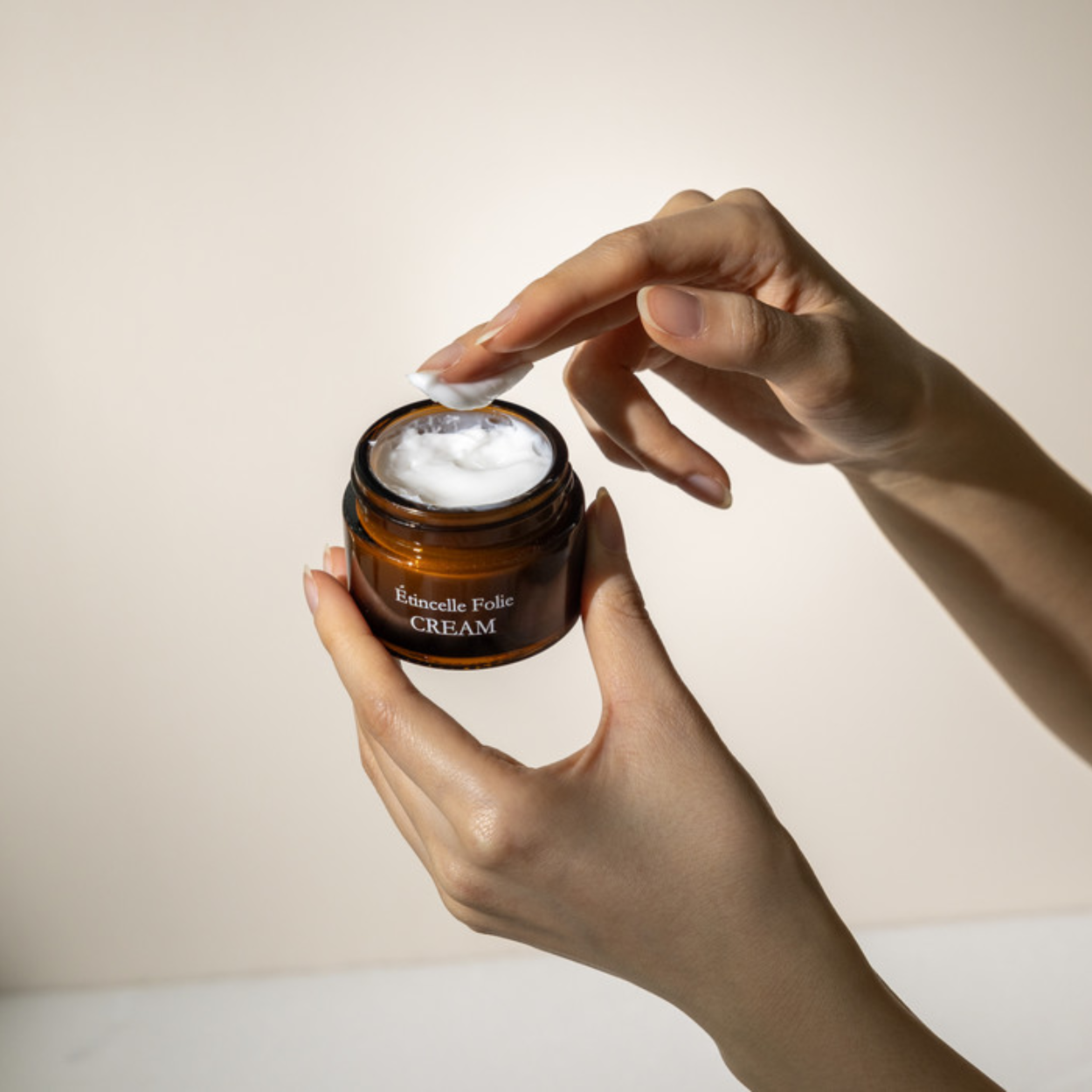 Kem Dưỡng Da Đa Năng Onirique Fleur C EVAl Công Thức Đột Phá Với Tế Bào Gốc Mô Mỡ